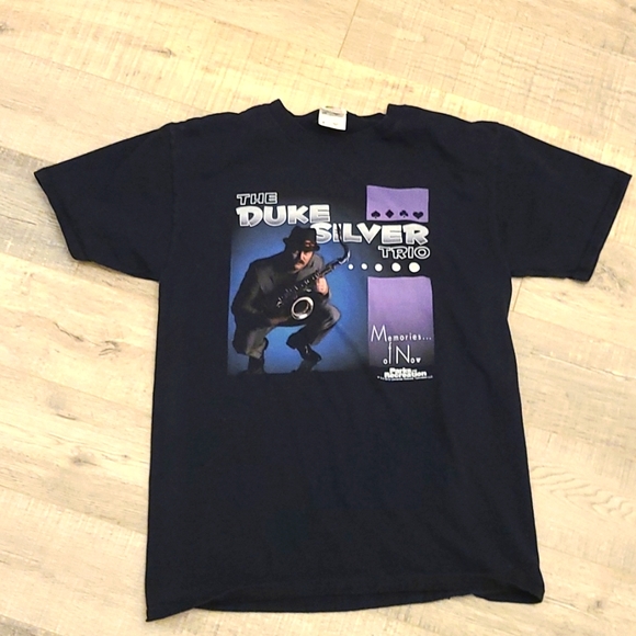 PARKS & REC Duke Silver Trio T shirt - Picture 2 of 9